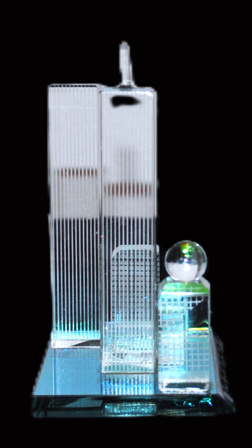 Vintage New York City World Trade Center Crystal Sculpture: NYC