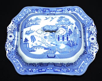 Williams Sonoma Spode England "Blue Willow" Covered Vegetable Casserole Dish