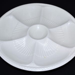 Vintage Wedgwood Ivory "Edme" Large Pedestal Serving Platter 12"