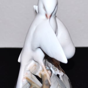 Vintage Royal Copenhagen Porcelain Para Białych Gołębi #402 Figurka Ptaków Miłości 5.5"