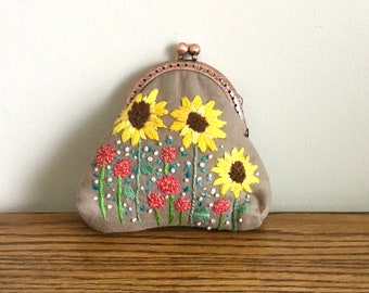 Change/coin purse with sunflowers