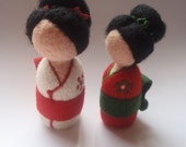 Kokeshi, beautiful Japanese-inspired waldorf doll made of merino wool. Obi made of wool felt.