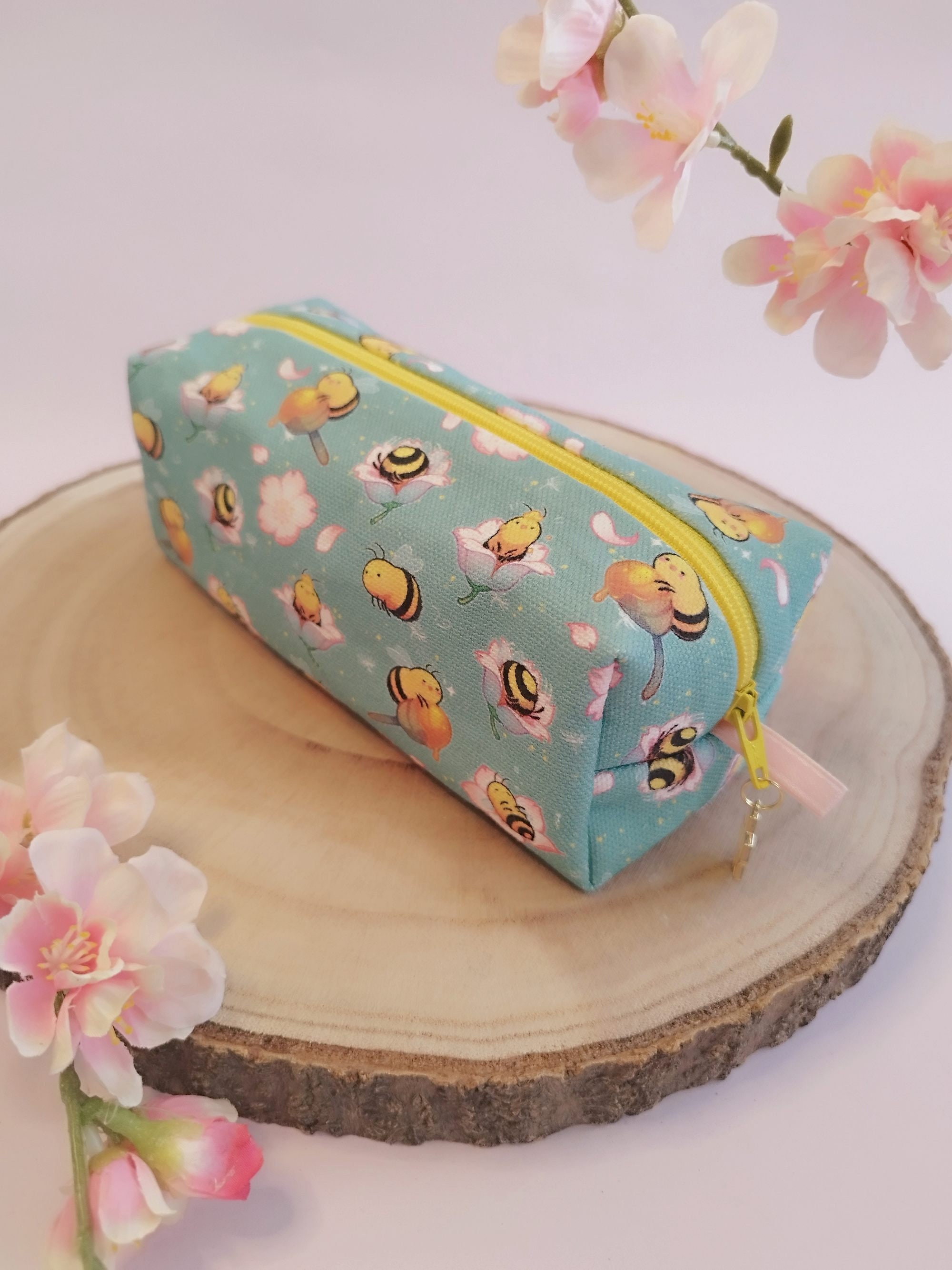 Kawaii pencil case -  France