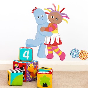 Igglepiggle and Upsy Daisy hug, In The Night Garden wall sticker
