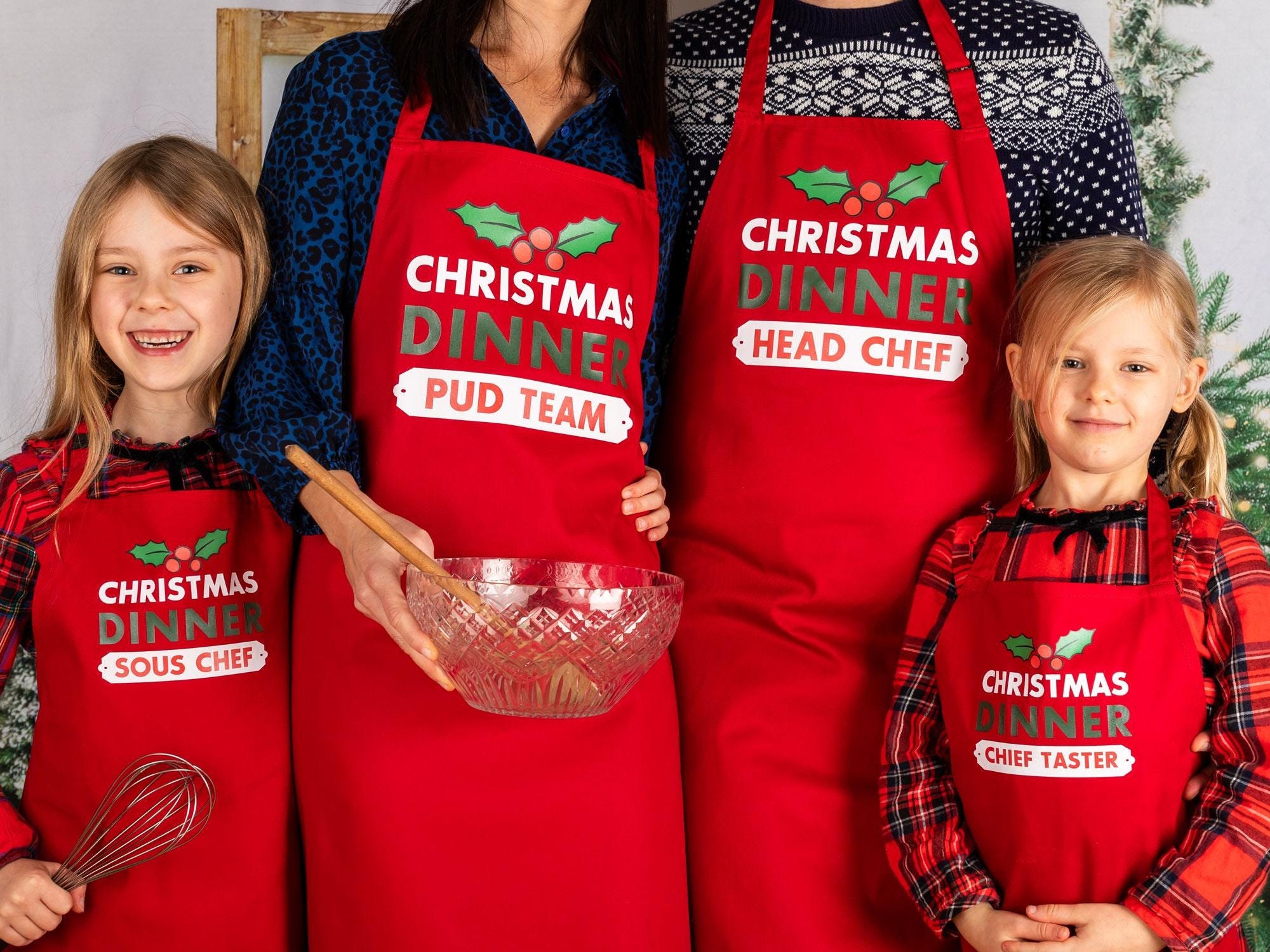 Christmas Apron, Personalised Christmas Apron for Women, Family Christmas Apron, Christmas Dinner Team, Xmas Aprons for Kids, Aprons for Men