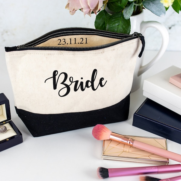 Personalised Bridal Party wash bag, Wedding gift, Gift for Bride, Bridal Party wash bag, Hen Party, Bride wash bag, Wedding gifts