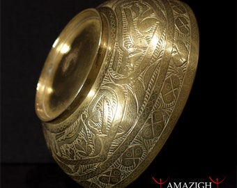 Antique Fine Chiselled Bowl - Islamic Metalwork - Yemen