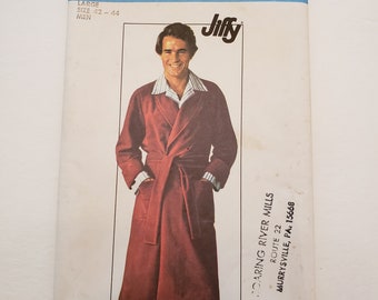 1970's Men's Robe Pattern / Vintage Simplicity 7741 Uncut Vintage Pattern / Retro Fashions / 1970s Mens Fashion