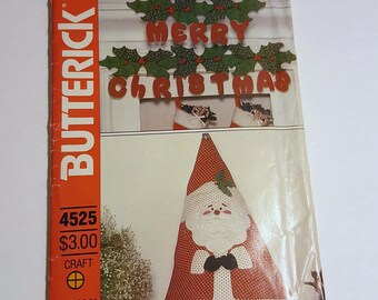 Christmas Package Sewing Pattern / Santa Centerpiece / Merry Christmas Wall Hanging / Vintage Christmas Pattern / Fabric Wall Hanging