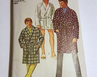 Men's Robe in Two Lengths / Vintage Robe for Men / Simplicity 8470 Vintage Robe Pattern 1969