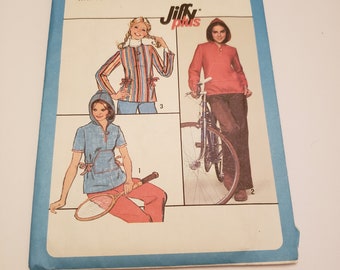 Retro Hooded Pullover Top / Unhooded Pullover Top / Simplicity 8289 Jiffy Plus / 70's Junior Fashions / Relaxed Fit