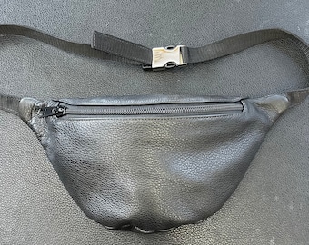 Large leather classic bum bag