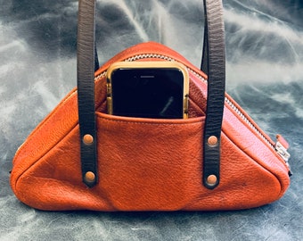 The triangle leather purse