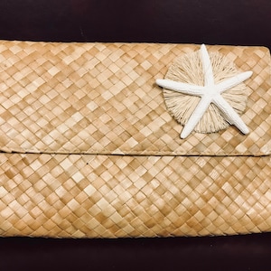 Lauhala clutch purse with raffia and real starfish handmade hala leaf bag native style christmas gift from hawaii