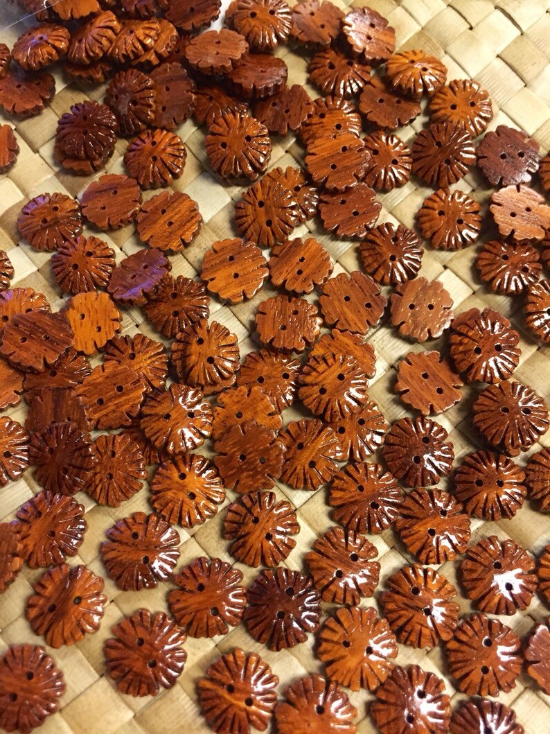 Wood flower buttons 12mm 25pcs image 2