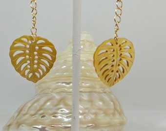 Mother of Pearl Monstera leaf Earrings - hanging gold