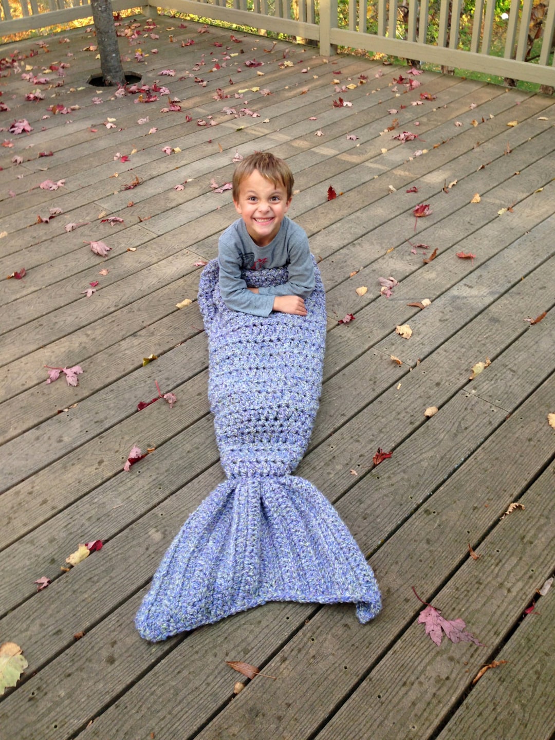 Super Soft Mermaid Tail Blanket: Cozy Cuddle Blanket UK