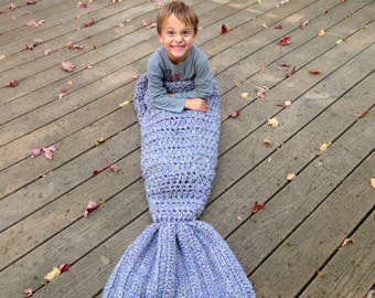 Super Soft Mermaid Tail Blanket: Cozy Cuddle Blanket