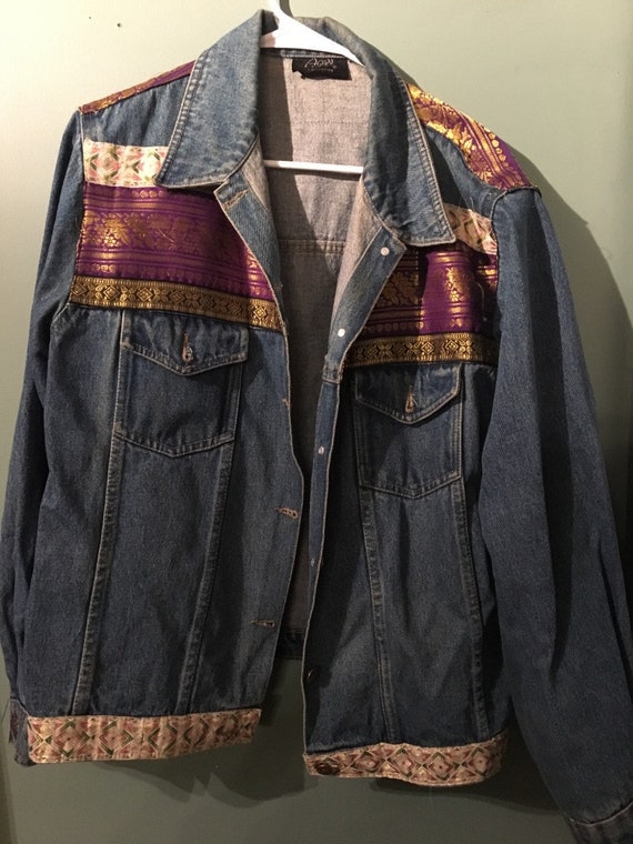 Handmade Vintage Embroidered Denim Jacket Size Me… - image 1