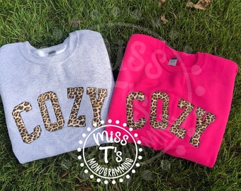 Cozy Leopard Applique Crewneck Sweatshirt