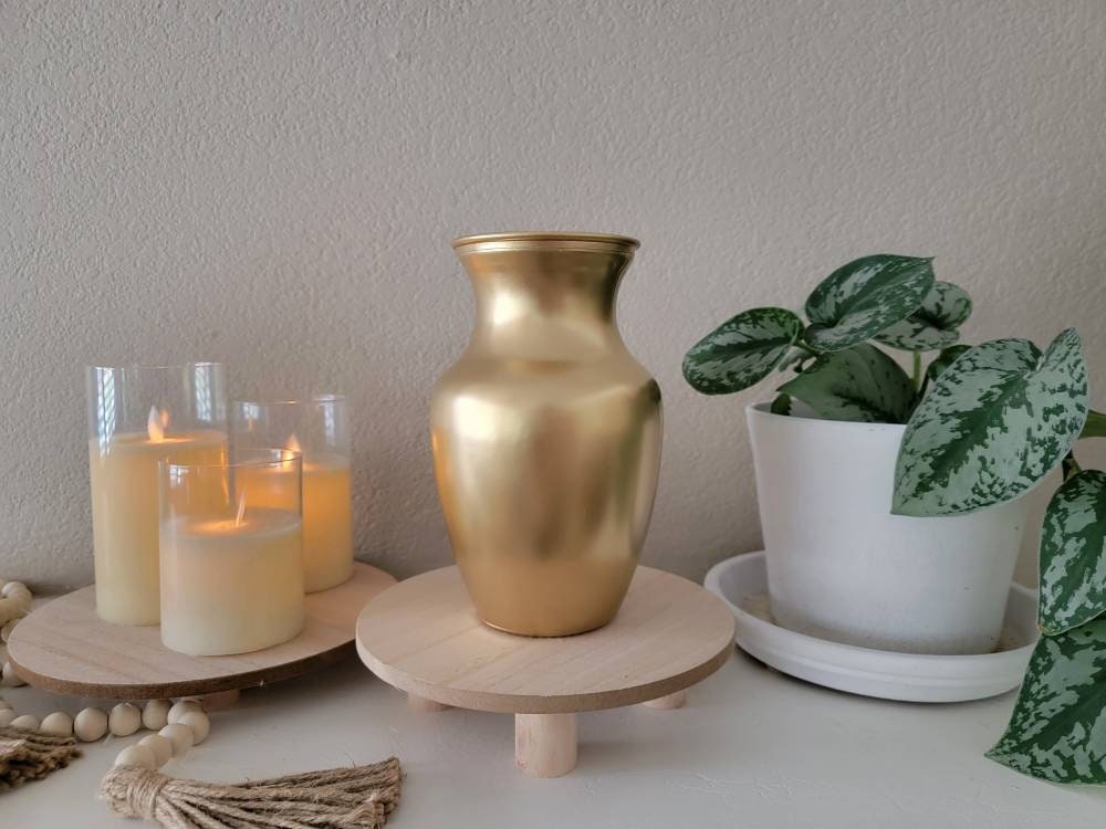 SMP at Home: DIY Gold Painted Vases