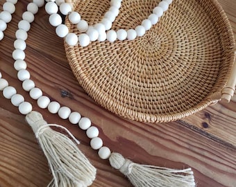Wooden Beaded Garland with Jute Tassels - Boho decor - Wedding - Farmhouse