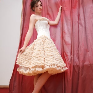 Rose gold wedding dress Short bridal gown Simple wedding dress Casual wedding dress Gothic retro wedding dress Sleeveless corset bridal gown
