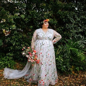 Plus size spring wedding dresses top