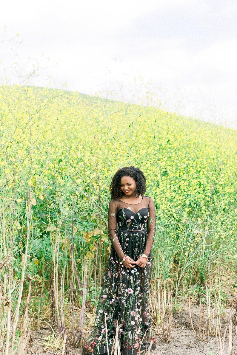 Embroidered Black Tulle Dress/ Floral maxi Elegant Embroidery Lace/ Mother of the Bride Dress wildflowers Long Embroidered dress Ball gown zdjęcie 7