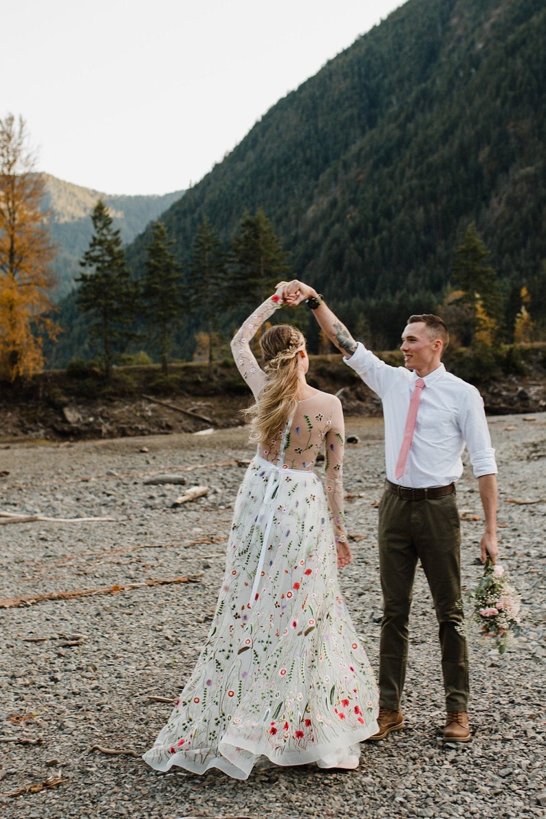 Flower wedding dress in white/Embroidery Floral Bridal Gown with a sweetheart neckline/ White wedding gown/ White Tulle wedding dress long image 9