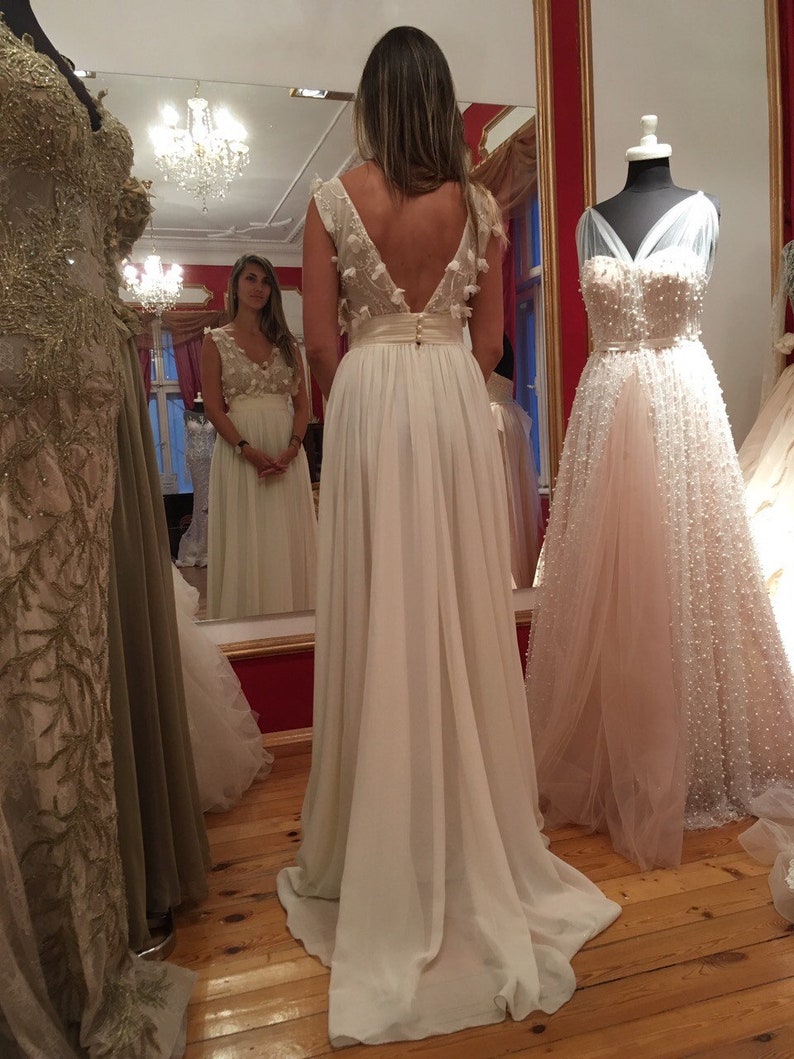 Robe de mariée simple en blanc cassé, robe de mariée florale de mousseline de soie, robe de mariée longue, robe de mariée sans manches longue, robe de mariée personnalisée image 8