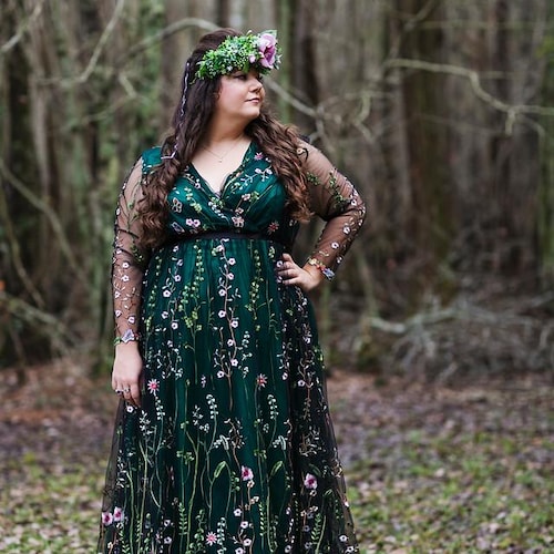 UND FLOWER RAISED EMBROIDERY TOPグリーン Embroidery Green Floral Wedding Dress Plus Size Embroidered Flower