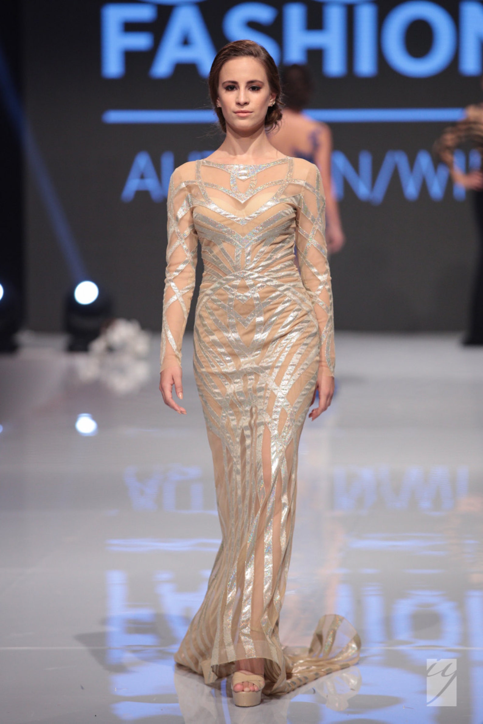 Gold Couture Kleid für roten Teppich lange Ballkleid in Gold | Etsy