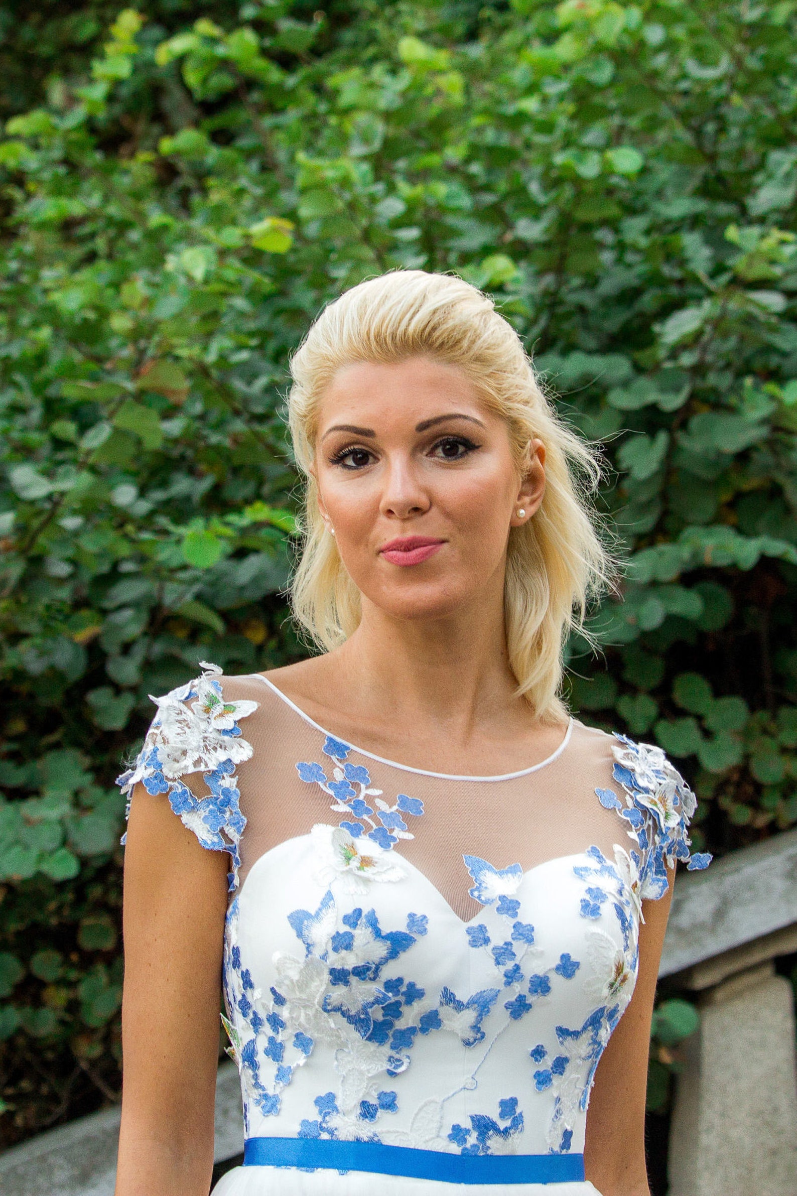 Weißes und blaues Hochzeitskleid Farbiges Hochzeitskleid mit | Etsy