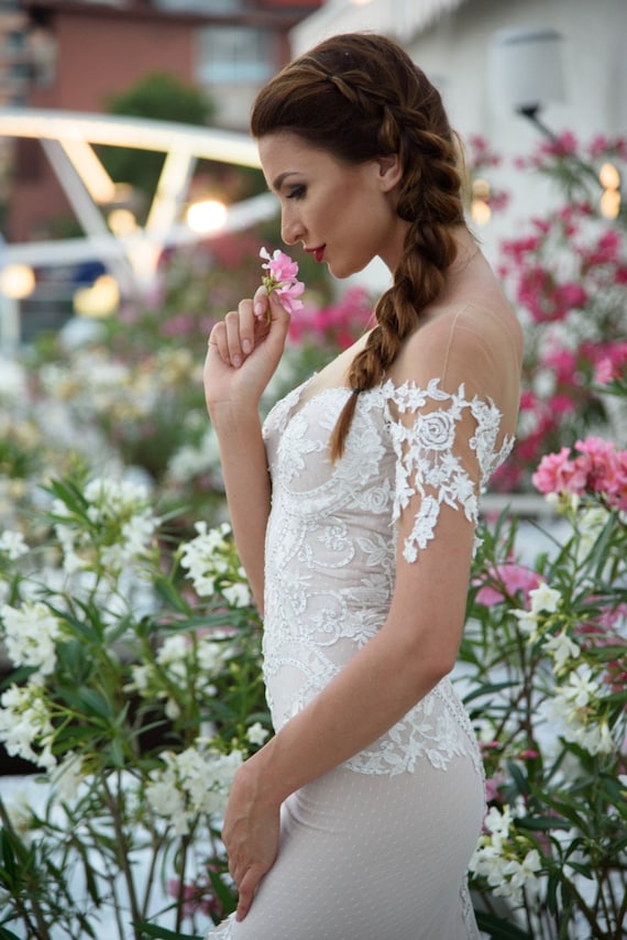Sexy Boho Wedding Dress in Cream, Couture Bridal Gown in Trumpet, Modern  Romantic Wedding Dress in Retro Style Couture Mermaid - Etsy