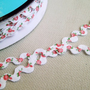 1 m printed Rickrack trim Roses 8 mm w Flowers image 5