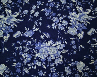 0,5 m Baumwollstoff "Delft" Blumen 150 cm br.