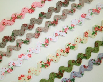 1 m printed Rickrack  trim "Roses M" 12 mm w Flowers