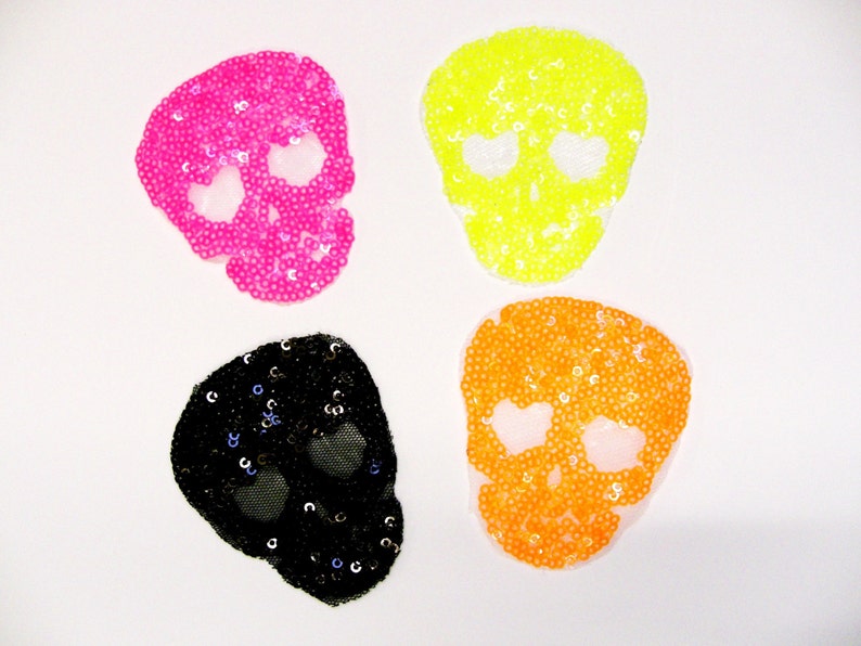 iron on label Skull 75x60 mm sequins image 1