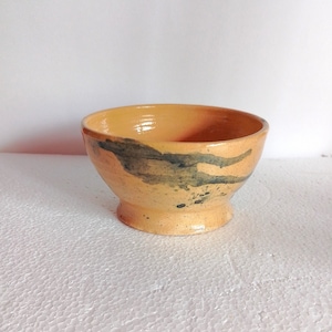Oatmeal Pottery Bowl: Medium Stoneware sauce Serving Bowl with Green Splash