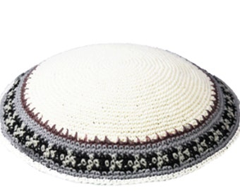 White Knitted with Black Border Kippah Jewish Skull Cap for Wedding, Bar or Bat Mitzvah, Bris, with Personalization, Set of 12