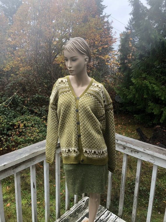 Vtg Greenish Chartreuse  Nordic Ski Cardigan Sweat