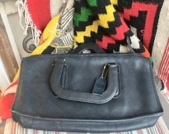 コーチ VINTAGE COACH CHUNKY CASE 7165 BLUE VINTAGE COACH CHUNKY CASE 7165 BOTTLE GREEN SOLD The unused green