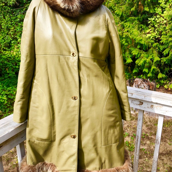 Mod 60s Olive Green Bonnie Cashin Sills NY Leather Fur Trim Midi Thick Lining Bohemian Chic Waldorf Vogue Coat