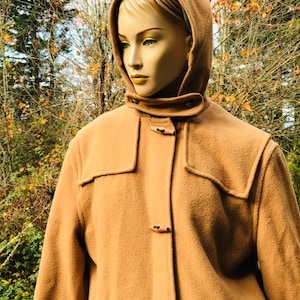 Hooded Vintage Hipster Wool Duffle LL Bean Brown Barn Jacket Wooden Toggle Pant Coat USA