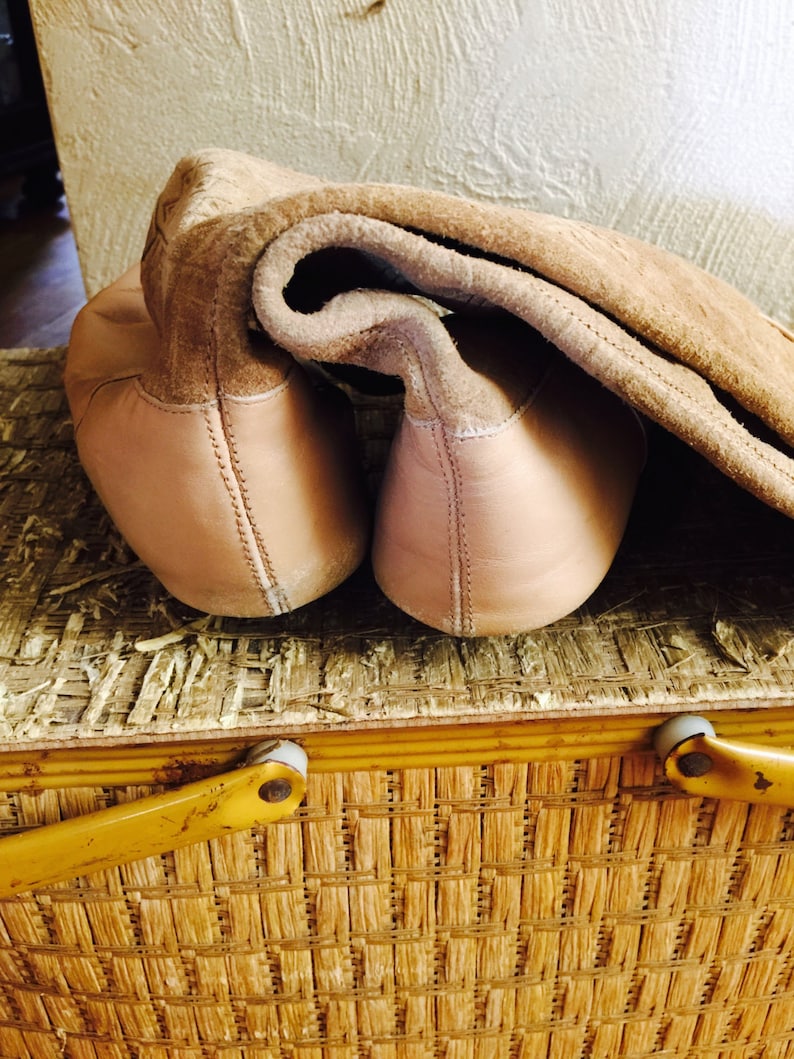 FLASH SALE Carved Vintage Boho Beige Leather Azteca Oaxacan Southwestern Slouch Western Inca Boots 8.59