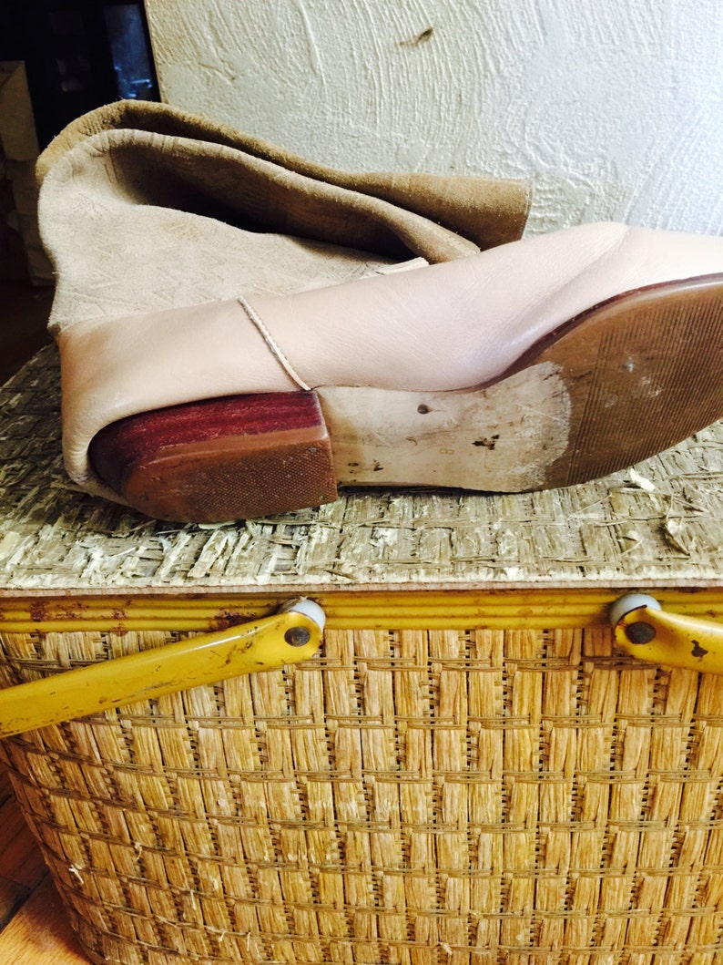 FLASH SALE Carved Vintage Boho Beige Leather Azteca Oaxacan Southwestern Slouch Western Inca Boots 8.59