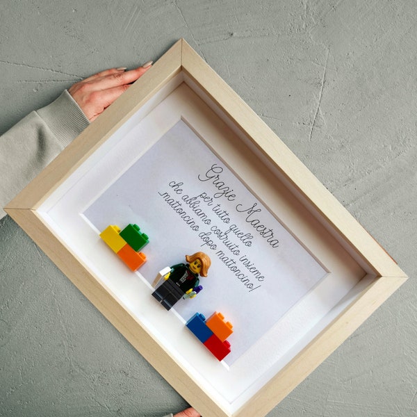 Frame with 1 personalized Minifigure, bricks and phrase for teachers. End of year gift. teacher gift