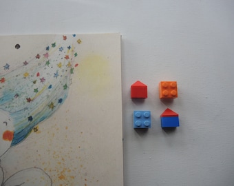 Idea regalo - Set di quattro magnete per il frigo con mattoncini in plastica colorata