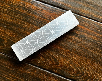 Selenite Charging Plate | Crystal Cleanser | Energy Harmonizer | Flower of Life Selenite for Meditation & Home Decor